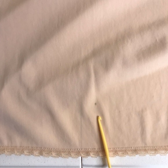 Vintage Vassarette Underneath It All 1970s Full Slip Lace Nude Womens 36 Long - Picture 10 of 14